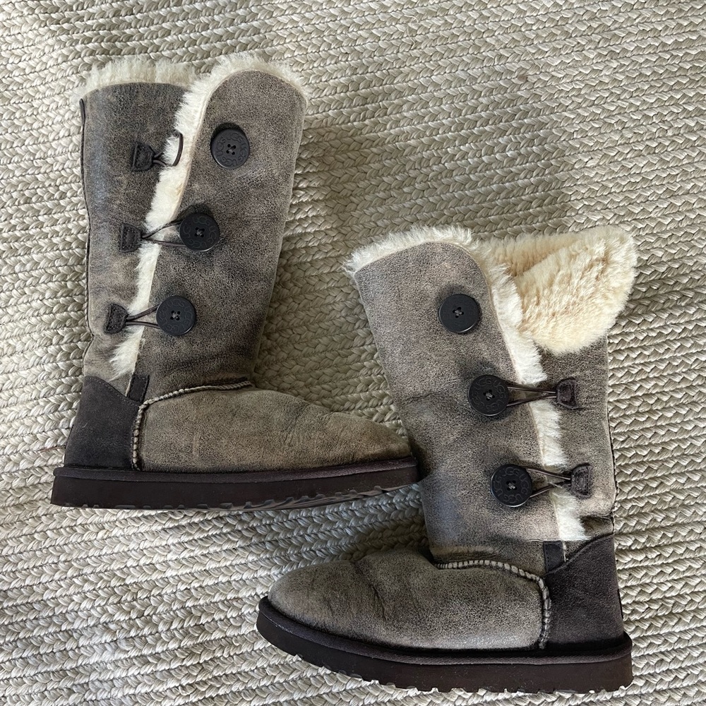 UGGs